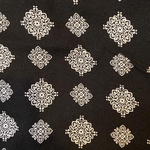 SOLD!  🌸MAURICES Tunic Sz XL - Picture 4 of 5